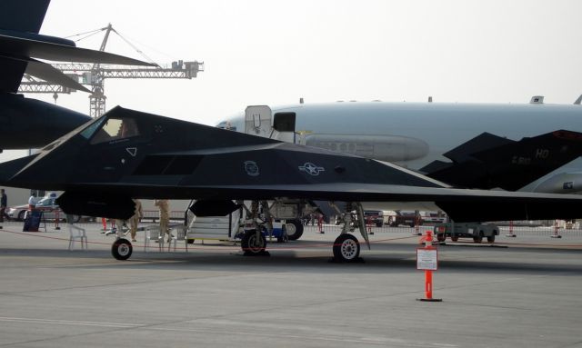 — — - F-023(Dubai Airshow07)
