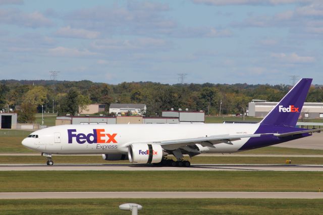 Boeing 777-200 (N884FD) - Coming in from Anchorage