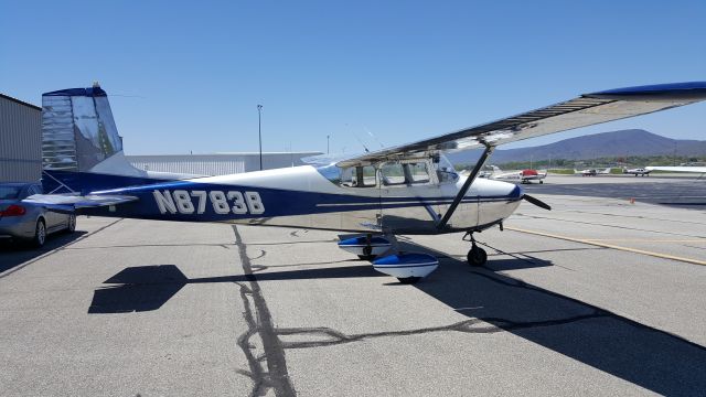 Cessna Skyhawk (N8783B)