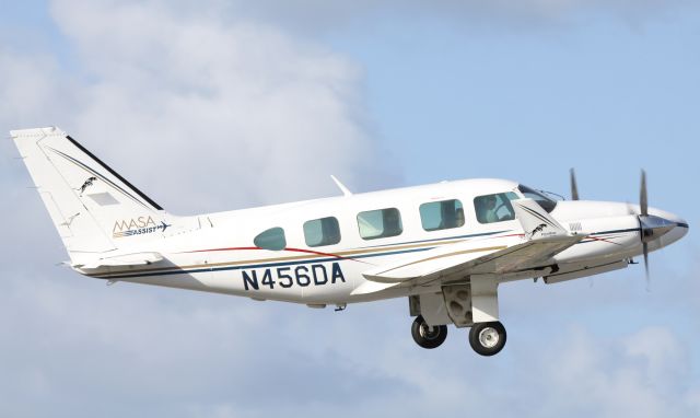 Piper Cherokee Arrow (N456DA) - N456Da departing TNCM