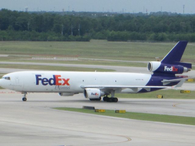 Boeing MD-11 (N573FE)