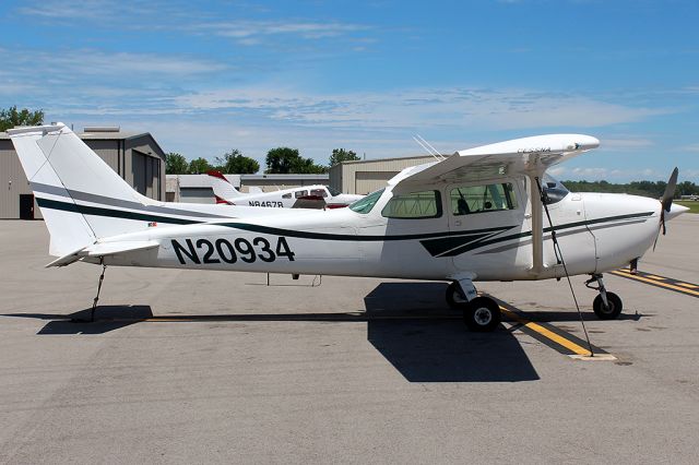 Cessna Skyhawk (N20934)