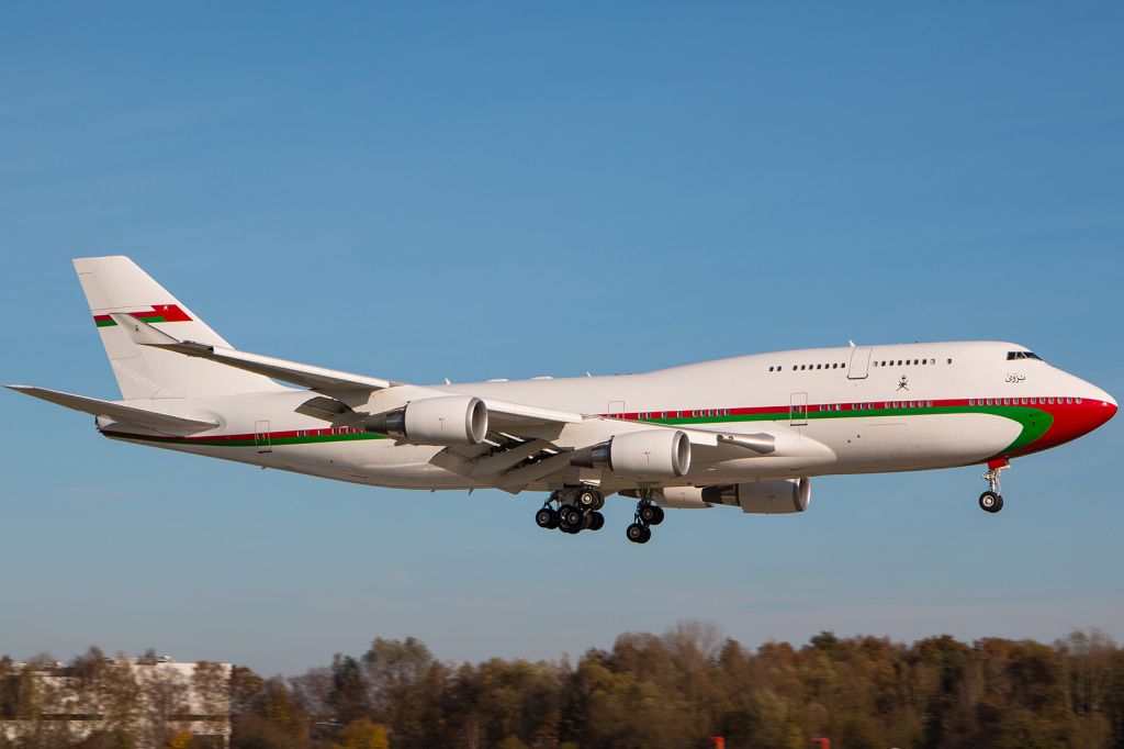Boeing 747-400 (A4O-OMN) - Royal Flight of Oman - arriving for LH-maintenance (09.11.2014)