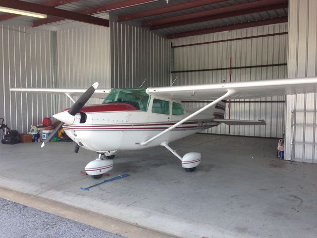 Cessna Skyhawk (N5310D)