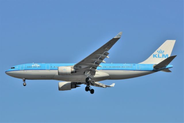 Airbus A330-200 (PH-AOC)