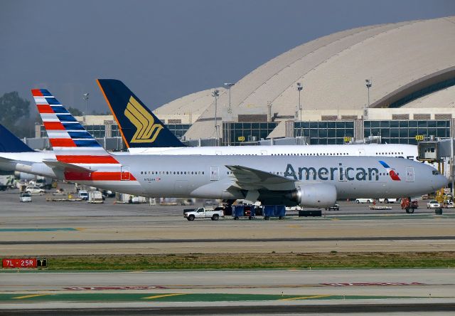 Boeing 777-200 (N752AN) - a rel=nofollow href=http://flightaware.com/live/flight/N752AN/history/20141221/1020Z/ZSPD/KLAXhttp://flightaware.com/live/flight/N752AN/history/20141221/1020Z/ZSPD/KLAX/a