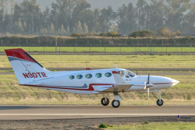 Cessna Chancellor (N90TR) - Cessna 414A Chancellor at Livermore Municipal Airport (CA). February 2021