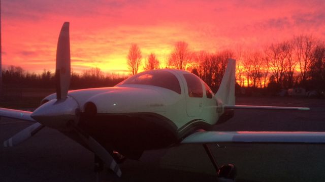 Cessna 400 (N2521W)