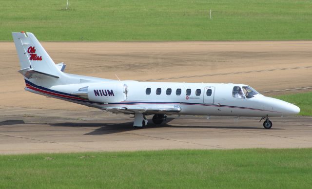 Cessna Citation V (N1UM)