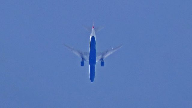 Boeing 777-200 (G-YMMF)