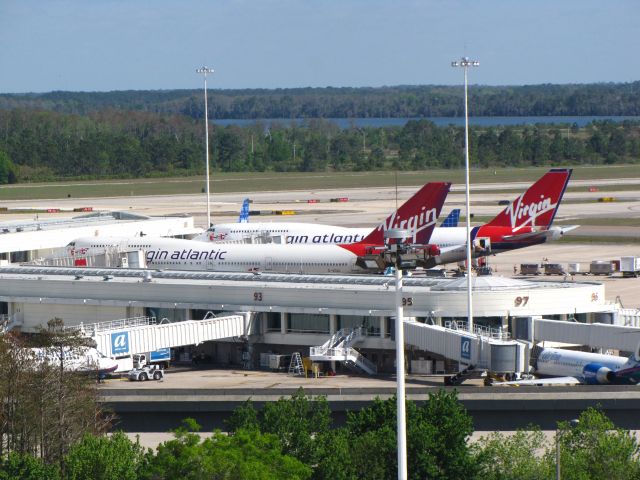 Boeing 747-400 (G-VGAL)
