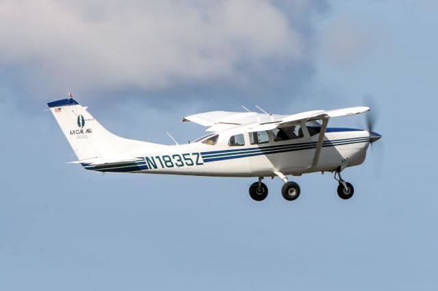 Cessna 205 (N1835Z)