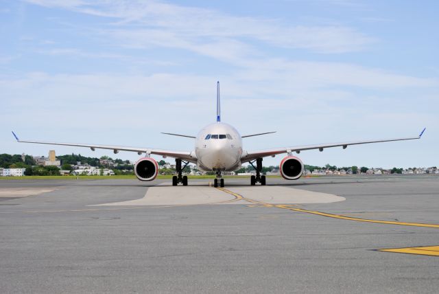 Airbus A330-300 (SE-REH) - E12 LIL