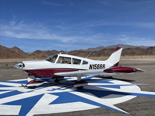 Piper Cherokee (N15666)