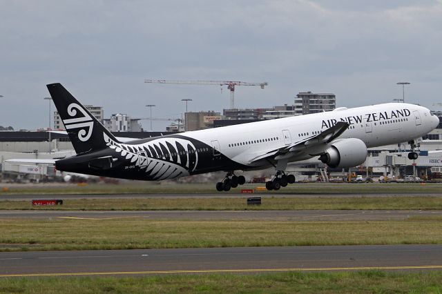 BOEING 777-300ER (ZK-OKS) - on 2 December 2017