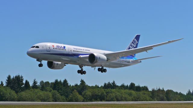 Boeing 787-8 (JA832A) - BOE138 on final to Rwy 34L to complete its maiden flight on 8/4/14. (LN:203 / cn 42249).