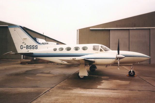 Cessna 421 (G-BSSS) - Seen here in Mar-91.br /br /Transferred to Germany 16-Aug-91 as D-ITAS,br /then reregistered N421JA,br /then N421FS 14-May-98,br /then N421CF 15-Nov-08.