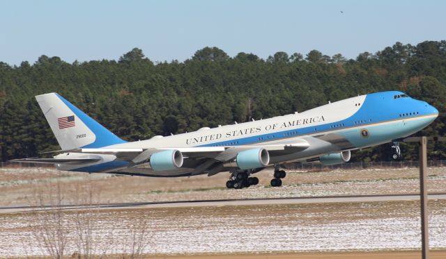 Boeing 747-200 (92-9000) - Air Force One departing Jackson carrying President Donald J. Trump.