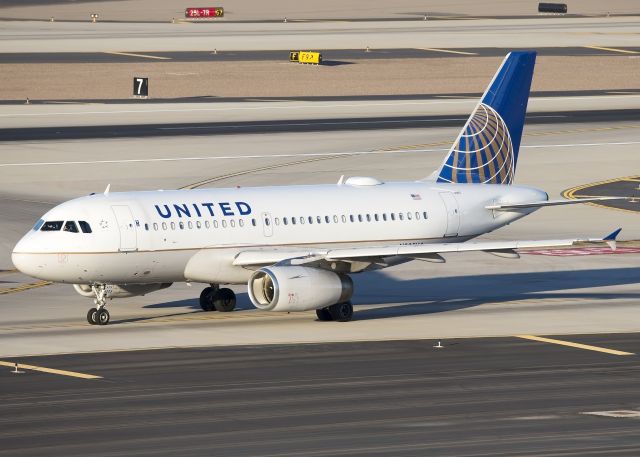 Airbus A319 (N803UA)