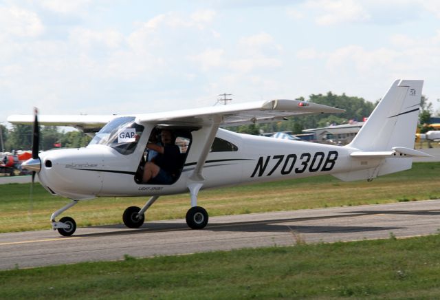 Cessna Skycatcher (N7030B)