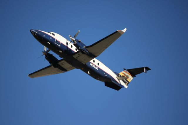 Beechcraft 1900 (N195GL)