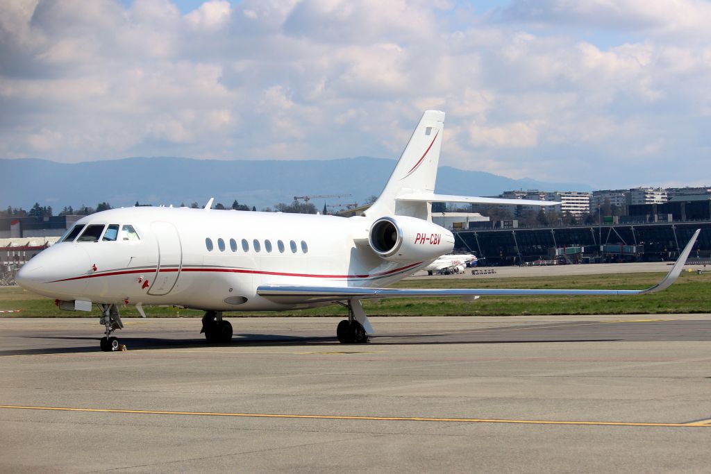 Dassault Falcon 2000 (PH-CBV) - Parked on Stand L4 on 25-Mar-25.