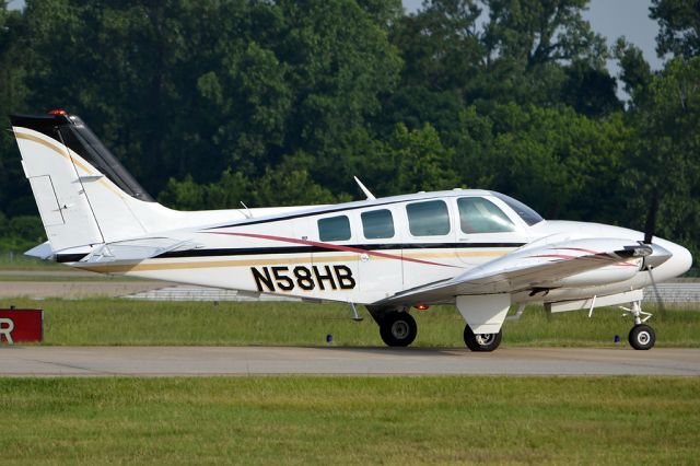 Beechcraft Baron (58) (N58HB)