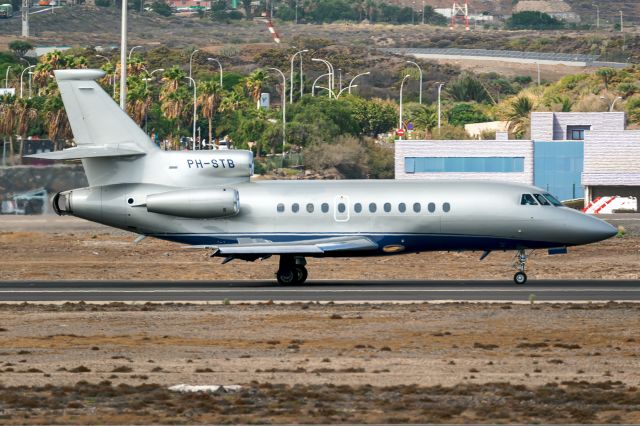 Dassault Falcon 900 (PH-STB)