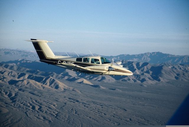 Beechcraft Duchess (C-GJFE) - Ottawa Flying Club