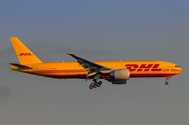 BOEING 777-200LR (D-AALR)