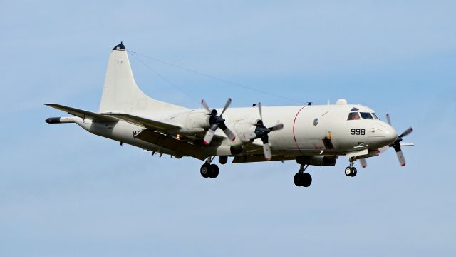 Lockheed P-3 Orion (16-2998) - DeepSea29 a USN P-3C (BuNo #162998 / cn #5805) on final to Rwy 16R while doing pattern work on 8.20.19. The aircraft is attached to VP-46 “Grey Knights” based at NAS Whidbey Island, WA.