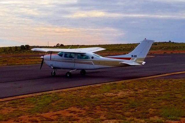 Cessna Centurion (VH-KSE)