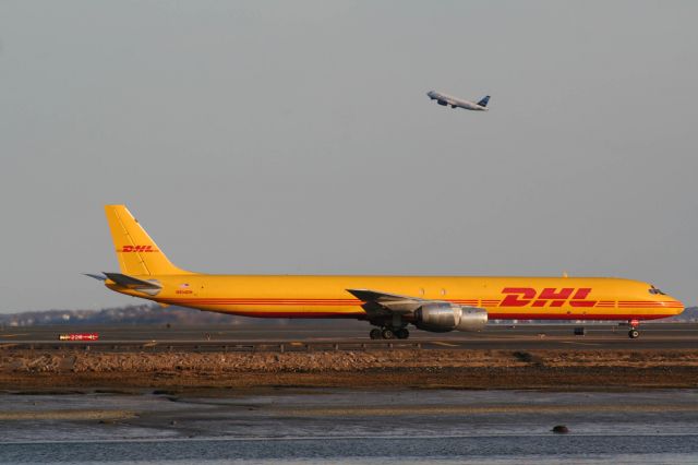 McDonnell Douglas DC-8-70 (N804DH)