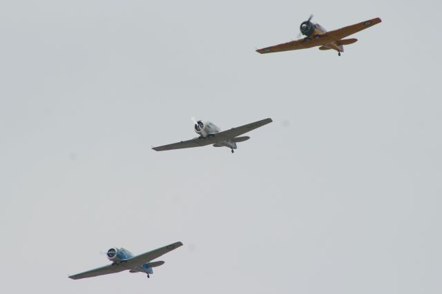 North American T-6 Texan (N99CV)