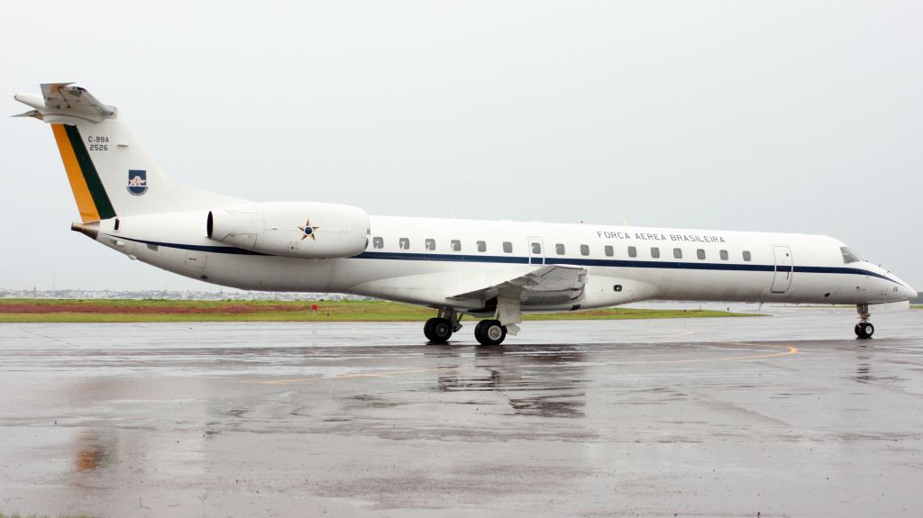 Embraer ERJ-145 (FAB2526)