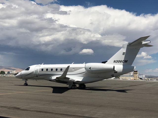 Embraer Legacy 550 (N306CM)