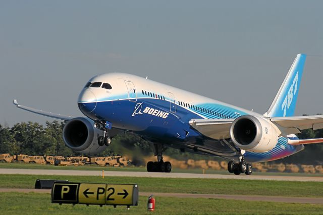 — — - Boeing 787 Dreamliner Departs Oshkosh for Seattle Friday July 29, 2011
