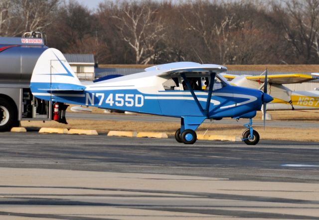 Piper PA-22 Tri-Pacer (N7455D) - Piper PA-22-150 stopped by KFDK for a short visit on 2/15/09.