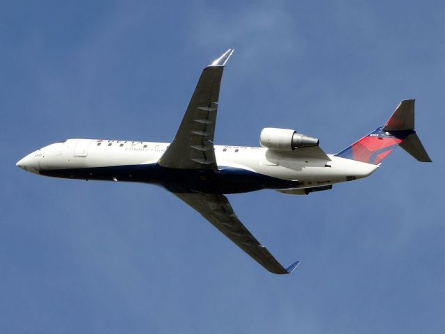 Canadair Regional Jet CRJ-200 (N8969A)