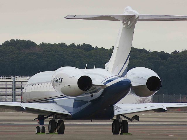 Bombardier Global Express (M-GLEX) - I took this picture on Mar 24, 2018.