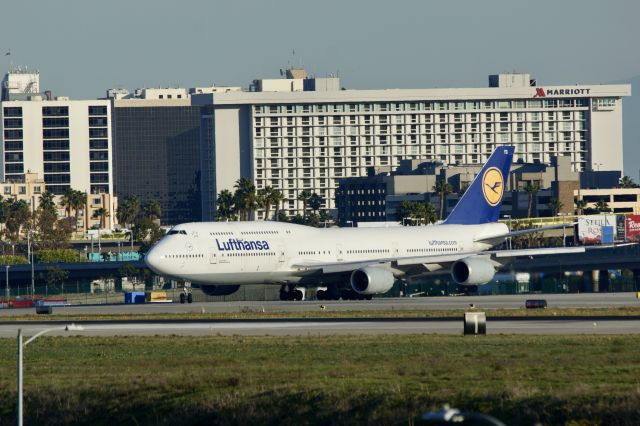 BOEING 747-8 (D-ABYG)