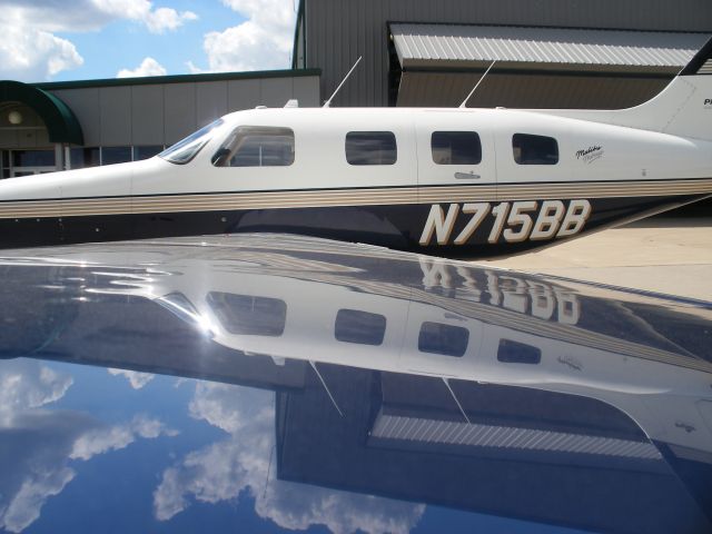 Piper Malibu Mirage (N715BB)