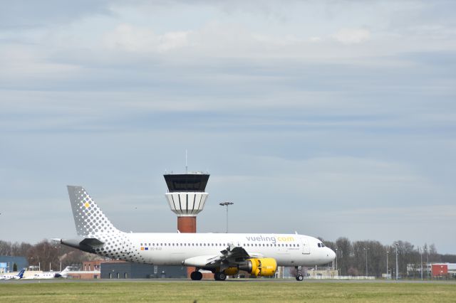 Airbus A320 (EC-KJD)