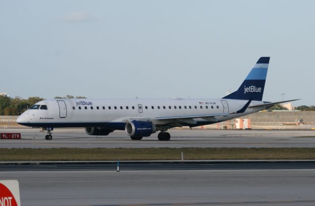 Embraer ERJ-190 (N316JB)