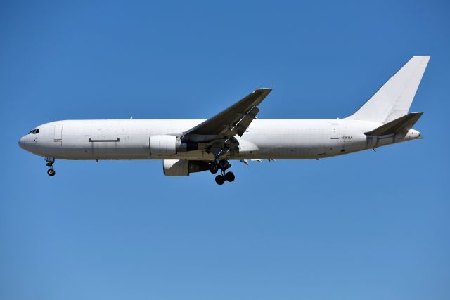BOEING 767-300 (N1511A) - 09-04-20 28-C
