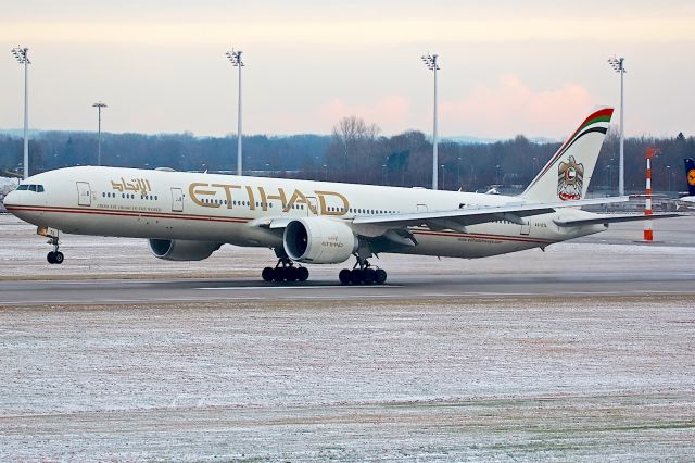 Boeing 777-200 (A6-ETL)