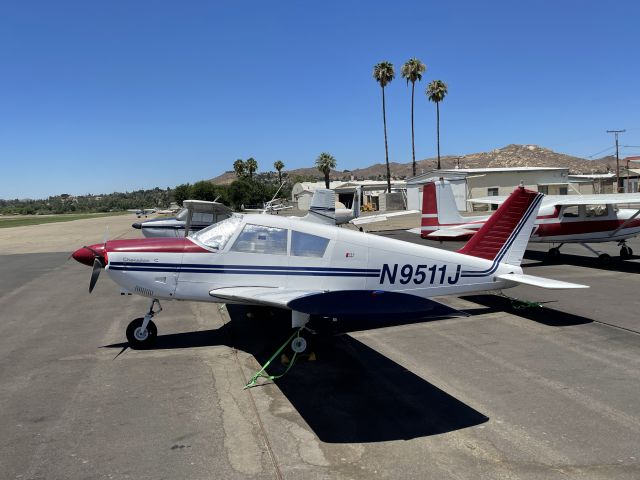 Piper Cherokee (N9511J)