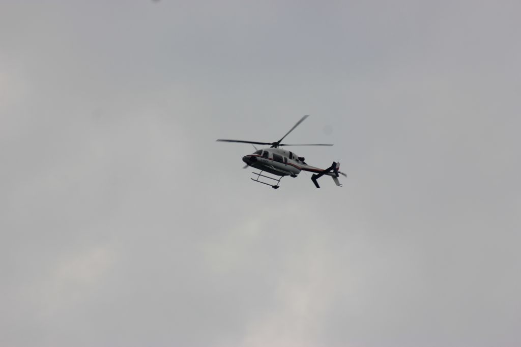 Cessna Skyhawk (C-GGCH) - Bell 427 C-GGCH en vol au dessus de la ville de Lavaltrie QC. 11-07-2019 à 15:16