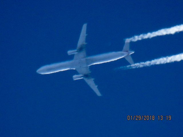 Airbus A321 (N922US)