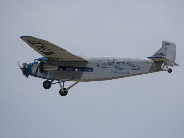 Experimental 100kts-200kts (N8407) - OSH 18. 25 JUL 2018.